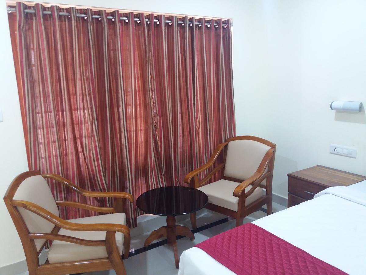 Travancore Island Resort Thiruvananthapuram Extérieur photo