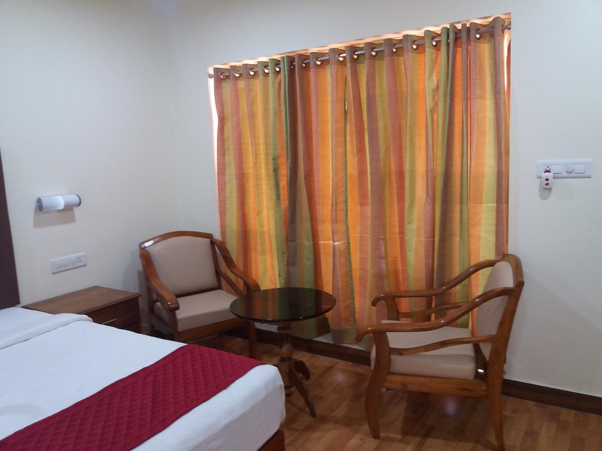 Travancore Island Resort Thiruvananthapuram Extérieur photo